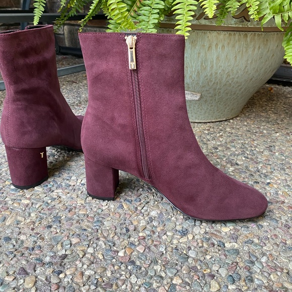 Ted Baker Neomie suede bootie. Sz.8 - Picture 7 of 7